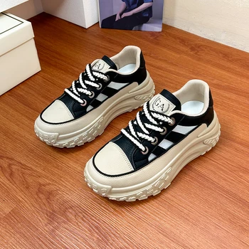 Теннисные туфли для женщин Белые повседневные массивные кроссовки из искусственной кожи Летние дышащие туфли на платформе Женская спортивная обувь с толстым дном Изображение